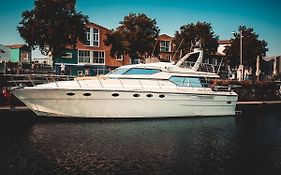Yacht Evasion La Rochelle - Bateau Insolite